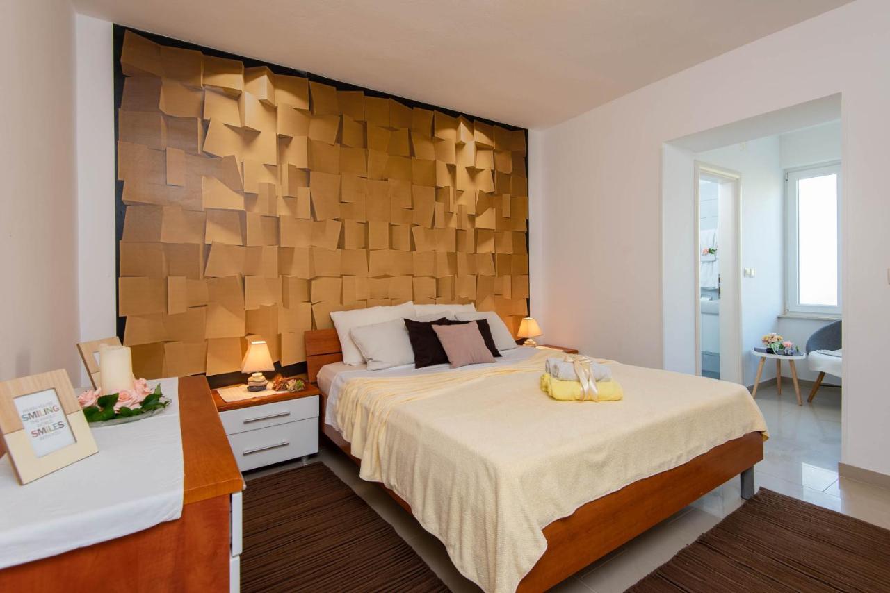 Apartments Lenka Orebić Zewnętrze zdjęcie