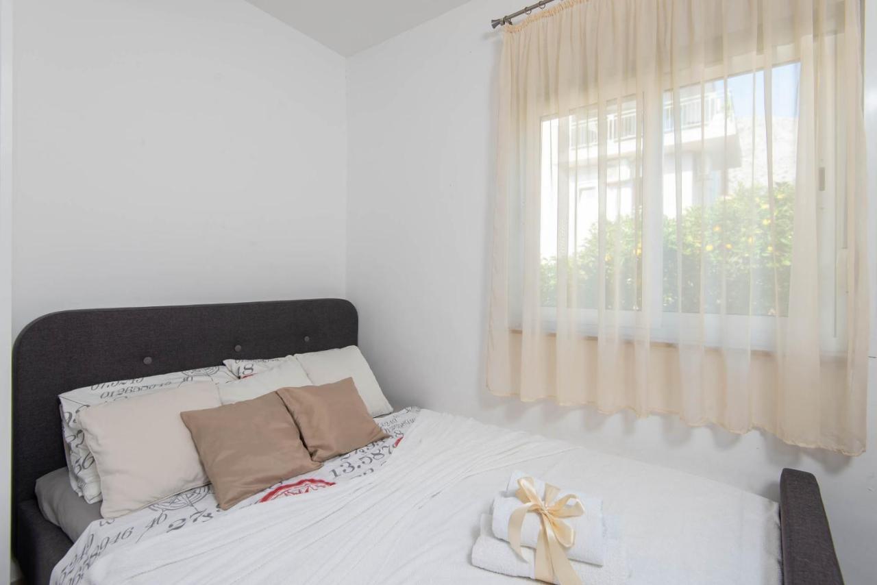 Apartments Lenka Orebić Zewnętrze zdjęcie