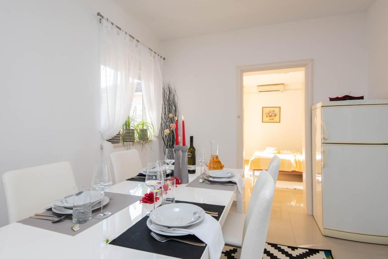 Apartments Lenka Orebić Zewnętrze zdjęcie